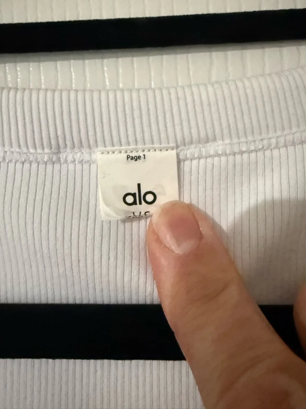 ALO Yoga White Goddess Tank - Picture 3 of 4